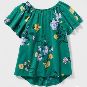 Flutter sleeve floral top